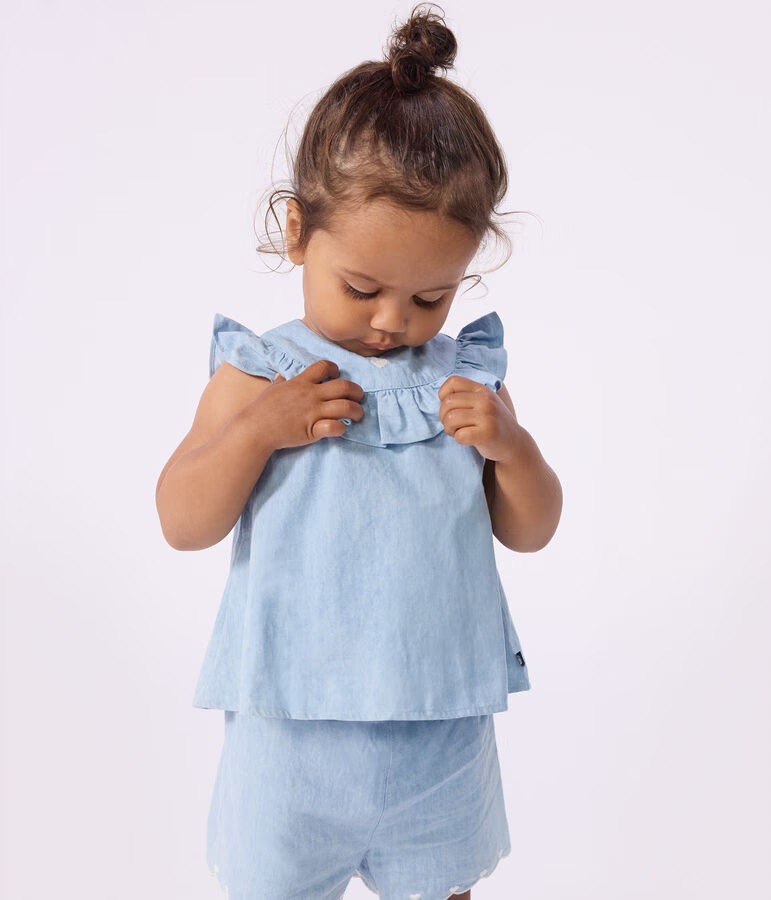 Afbeelding 33 Petit Bateau - Katoenen Babybloesje Zonder Mouwen In Geborduurde Chambray - Afbeelding 1